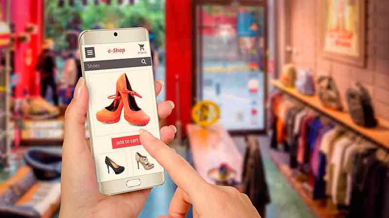 Mexicanos buscan y compran más por Internet